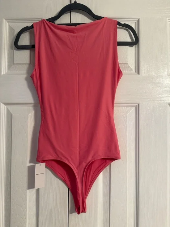 NWT Abercrombie & Fitch Soft Matte Slash Bodysuit - Picture 2 of 4